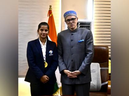 Omar Abdullah felicitates inaugural Women's T20 Blind World Cup winning member Anekha Devi | Omar Abdullah felicitates inaugural Women's T20 Blind World Cup winning member Anekha Devi