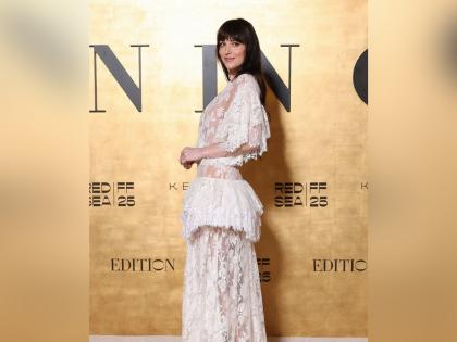 Dakota Johnson opens up on "love-hate relationship" with acting, producing | Dakota Johnson opens up on "love-hate relationship" with acting, producing Dakota Johnson opens up on "love-hate relationship" with acting, producing | Dakota Johnson opens up on "love-hate relationship" with acting, producing