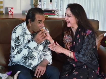 "Joyful memories of our life together can never be erased," says Hema Malini in emotional post on Dharmendra's 90th birth anniversary | "Joyful memories of our life together can never be erased," says Hema Malini in emotional post on Dharmendra's 90th birth anniversary "Joyful memories of our life together can never be erased," says Hema Malini in emotional post on Dharmendra's 90th birth anniversary | "Joyful memories of our life together can never be erased," says Hema Malini in emotional post on Dharmendra's 90th birth anniversary