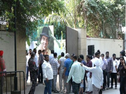 Fans gather outside Dharmendra's residence to celebrate late actor's 90th birth anniversary | Fans gather outside Dharmendra's residence to celebrate late actor's 90th birth anniversary