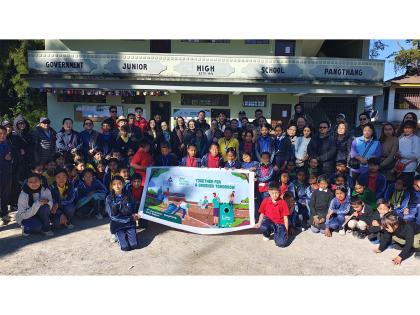 Bisleri International Conducts Mega Cleanliness Drive with Katalytic Charter Educational Foundation in Sikkim | Bisleri International Conducts Mega Cleanliness Drive with Katalytic Charter Educational Foundation in Sikkim