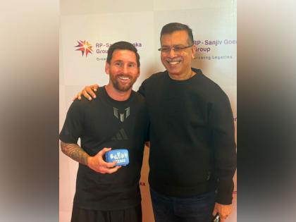 "An absolute privilege": Sanjiv Goenka pens heartwarming note after meeting Lionel Messi | "An absolute privilege": Sanjiv Goenka pens heartwarming note after meeting Lionel Messi "An absolute privilege": Sanjiv Goenka pens heartwarming note after meeting Lionel Messi | "An absolute privilege": Sanjiv Goenka pens heartwarming note after meeting Lionel Messi