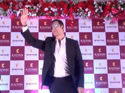 Akshay Kumar visits Bhubaneswar, urges youth to "stay away from drugs" | Akshay Kumar visits Bhubaneswar, urges youth to "stay away from drugs" Akshay Kumar visits Bhubaneswar, urges youth to "stay away from drugs" | Akshay Kumar visits Bhubaneswar, urges youth to "stay away from drugs"