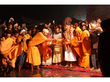 A Sacred Evening of Unity: Rashtra Ekta ke Liye Yamuna Aarti Led by Sadguru Shri Riteshwar Maharaj Ji at Vrindavan | A Sacred Evening of Unity: Rashtra Ekta ke Liye Yamuna Aarti Led by Sadguru Shri Riteshwar Maharaj Ji at Vrindavan A Sacred Evening of Unity: Rashtra Ekta ke Liye Yamuna Aarti Led by Sadguru Shri Riteshwar Maharaj Ji at Vrindavan | A Sacred Evening of Unity: Rashtra Ekta ke Liye Yamuna Aarti Led by Sadguru Shri Riteshwar Maharaj Ji at Vrindavan