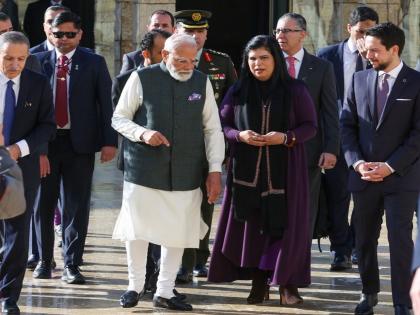 PM Modi visits Jordan Museum with Crown Prince Al Hussein Bin Abdullah II | PM Modi visits Jordan Museum with Crown Prince Al Hussein Bin Abdullah II PM Modi visits Jordan Museum with Crown Prince Al Hussein Bin Abdullah II | PM Modi visits Jordan Museum with Crown Prince Al Hussein Bin Abdullah II