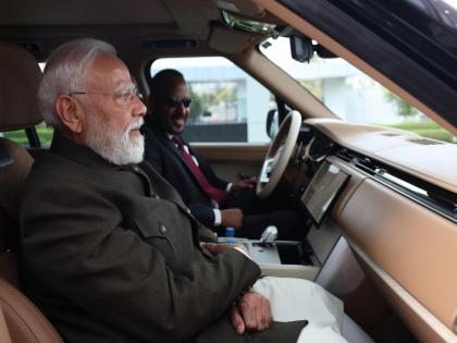 In a special gesture, Ethiopian PM welcomes PM Modi at airport; takes him to Science Museum and Friendship Park | In a special gesture, Ethiopian PM welcomes PM Modi at airport; takes him to Science Museum and Friendship Park In a special gesture, Ethiopian PM welcomes PM Modi at airport; takes him to Science Museum and Friendship Park | In a special gesture, Ethiopian PM welcomes PM Modi at airport; takes him to Science Museum and Friendship Park