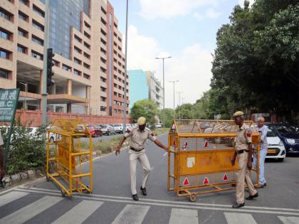 CBI busts transnational cybercrime racket in Noida with FBI help, US Embassy hails US-India partnership | CBI busts transnational cybercrime racket in Noida with FBI help, US Embassy hails US-India partnership CBI busts transnational cybercrime racket in Noida with FBI help, US Embassy hails US-India partnership | CBI busts transnational cybercrime racket in Noida with FBI help, US Embassy hails US-India partnership