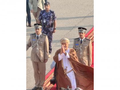 Oman's Dy PM for Defence Affairs does 'Namaste' as he bids farewell to PM Modi on conclusion of two-day visit | Oman's Dy PM for Defence Affairs does 'Namaste' as he bids farewell to PM Modi on conclusion of two-day visit Oman's Dy PM for Defence Affairs does 'Namaste' as he bids farewell to PM Modi on conclusion of two-day visit | Oman's Dy PM for Defence Affairs does 'Namaste' as he bids farewell to PM Modi on conclusion of two-day visit