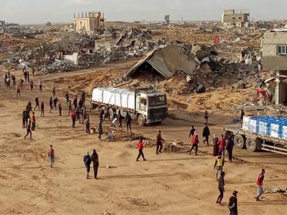 Mohammed bin Rashid humanitarian ship arrives in Al Arish carrying aid for Gaza Mohammed bin Rashid humanitarian ship arrives in Al Arish carrying aid for Gaza