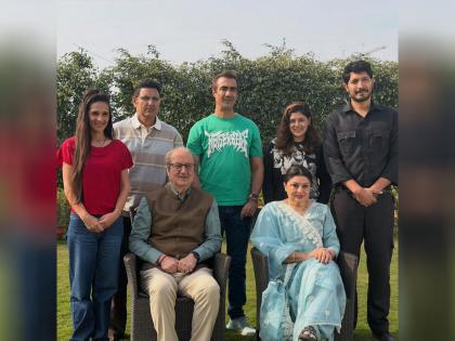 Anupam Kher shares "crazy anticipation" as he reunites with OG 'Khosla ka Ghosla' cast ahead of sequel | Anupam Kher shares "crazy anticipation" as he reunites with OG 'Khosla ka Ghosla' cast ahead of sequel Anupam Kher shares "crazy anticipation" as he reunites with OG 'Khosla ka Ghosla' cast ahead of sequel | Anupam Kher shares "crazy anticipation" as he reunites with OG 'Khosla ka Ghosla' cast ahead of sequel