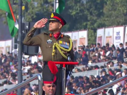 Republic Day 2026: MI-17 choppers shower petals, Parade Commander Lt Gen Bhavnish Kumar leads parade on Kartavya Path | Republic Day 2026: MI-17 choppers shower petals, Parade Commander Lt Gen Bhavnish Kumar leads parade on Kartavya Path Republic Day 2026: MI-17 choppers shower petals, Parade Commander Lt Gen Bhavnish Kumar leads parade on Kartavya Path | Republic Day 2026: MI-17 choppers shower petals, Parade Commander Lt Gen Bhavnish Kumar leads parade on Kartavya Path