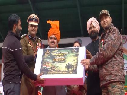 J-K: Indian Army's 10 Rashtriya Rifles distributes computers to schools in Doda | J-K: Indian Army's 10 Rashtriya Rifles distributes computers to schools in Doda J-K: Indian Army's 10 Rashtriya Rifles distributes computers to schools in Doda | J-K: Indian Army's 10 Rashtriya Rifles distributes computers to schools in Doda
