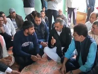 BJP leaders meet family of Army soldier Rinkil Balyan killed in J-K road mishap | BJP leaders meet family of Army soldier Rinkil Balyan killed in J-K road mishap BJP leaders meet family of Army soldier Rinkil Balyan killed in J-K road mishap | BJP leaders meet family of Army soldier Rinkil Balyan killed in J-K road mishap