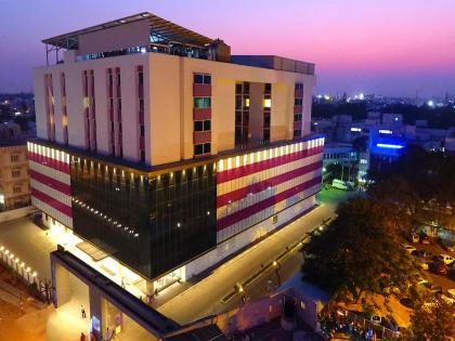 A Reaction That Doesn't Wait: Coimbatore Sri Ramakrishna Hospital's Emergency Doctors Stress Awareness on Anaphylaxis | A Reaction That Doesn't Wait: Coimbatore Sri Ramakrishna Hospital's Emergency Doctors Stress Awareness on Anaphylaxis A Reaction That Doesn't Wait: Coimbatore Sri Ramakrishna Hospital's Emergency Doctors Stress Awareness on Anaphylaxis | A Reaction That Doesn't Wait: Coimbatore Sri Ramakrishna Hospital's Emergency Doctors Stress Awareness on Anaphylaxis