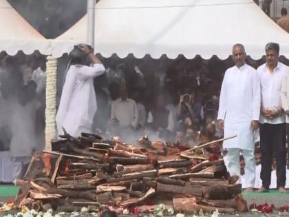 Ajit Pawar laid to rest with state honours in Baramati | Ajit Pawar laid to rest with state honours in Baramati Ajit Pawar laid to rest with state honours in Baramati | Ajit Pawar laid to rest with state honours in Baramati