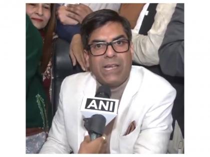 BJP's Saurabh Joshi elected Chandigarh Mayor; party sweeps all top posts | BJP's Saurabh Joshi elected Chandigarh Mayor; party sweeps all top posts BJP's Saurabh Joshi elected Chandigarh Mayor; party sweeps all top posts | BJP's Saurabh Joshi elected Chandigarh Mayor; party sweeps all top posts