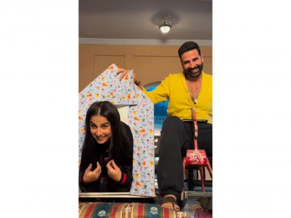 "Bhooth bhooth badhai": Akshay Kumar, Vidya Balan send special birthday wishes to 'Bhooth Bangla' director Priyadarshan | "Bhooth bhooth badhai": Akshay Kumar, Vidya Balan send special birthday wishes to 'Bhooth Bangla' director Priyadarshan "Bhooth bhooth badhai": Akshay Kumar, Vidya Balan send special birthday wishes to 'Bhooth Bangla' director Priyadarshan | "Bhooth bhooth badhai": Akshay Kumar, Vidya Balan send special birthday wishes to 'Bhooth Bangla' director Priyadarshan