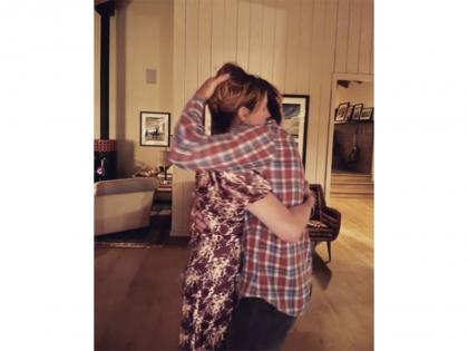 Julia Roberts celebrates husband Daniel's birthday with sweet PDA post | Julia Roberts celebrates husband Daniel's birthday with sweet PDA post Julia Roberts celebrates husband Daniel's birthday with sweet PDA post | Julia Roberts celebrates husband Daniel's birthday with sweet PDA post