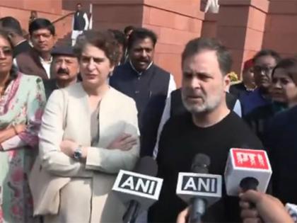 "Govt is not allowing it to be published here": Rahul Gandhi on Gen Naravane's unpublished "memoir" | "Govt is not allowing it to be published here": Rahul Gandhi on Gen Naravane's unpublished "memoir" "Govt is not allowing it to be published here": Rahul Gandhi on Gen Naravane's unpublished "memoir" | "Govt is not allowing it to be published here": Rahul Gandhi on Gen Naravane's unpublished "memoir"