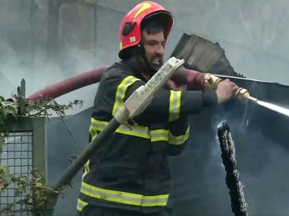 J-K: Fire breaks out in Fisheries Dept in Srinagar's Nehru Park area | J-K: Fire breaks out in Fisheries Dept in Srinagar's Nehru Park area J-K: Fire breaks out in Fisheries Dept in Srinagar's Nehru Park area | J-K: Fire breaks out in Fisheries Dept in Srinagar's Nehru Park area