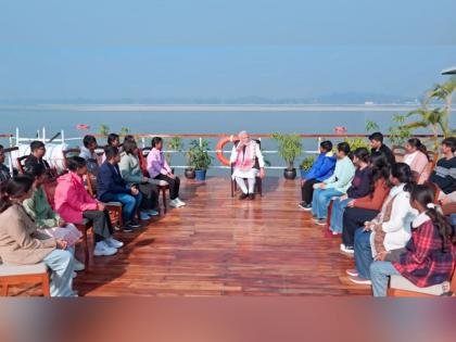 "Had huge impact from my teachers in formative years": PM Modi during 'Pariksha pe Charcha' | "Had huge impact from my teachers in formative years": PM Modi during 'Pariksha pe Charcha' "Had huge impact from my teachers in formative years": PM Modi during 'Pariksha pe Charcha' | "Had huge impact from my teachers in formative years": PM Modi during 'Pariksha pe Charcha'