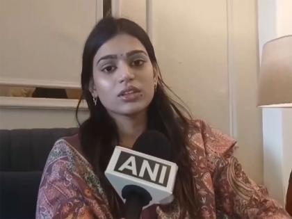 "Misrepresented, not related to any customer": HDFC Bank employee Astha Singh clarifies her viral video | "Misrepresented, not related to any customer": HDFC Bank employee Astha Singh clarifies her viral video "Misrepresented, not related to any customer": HDFC Bank employee Astha Singh clarifies her viral video | "Misrepresented, not related to any customer": HDFC Bank employee Astha Singh clarifies her viral video