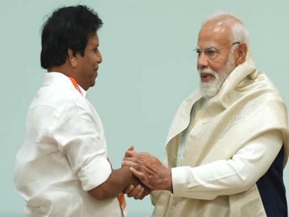 PM Modi meets Kerala BJP Panchayat, municipality and corporation members | PM Modi meets Kerala BJP Panchayat, municipality and corporation members PM Modi meets Kerala BJP Panchayat, municipality and corporation members | PM Modi meets Kerala BJP Panchayat, municipality and corporation members