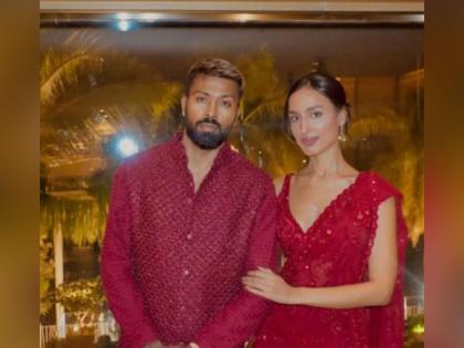 "Man of the match of my life": Hardik Pandya gets roses from gf Mahieka after his match-winning performance against Namibia | "Man of the match of my life": Hardik Pandya gets roses from gf Mahieka after his match-winning performance against Namibia "Man of the match of my life": Hardik Pandya gets roses from gf Mahieka after his match-winning performance against Namibia | "Man of the match of my life": Hardik Pandya gets roses from gf Mahieka after his match-winning performance against Namibia