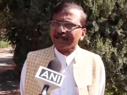 Focus on farmers' suicides, unemployment issues, not Shivaji-Tipu controversy: Sanjay Raut on Harshwardhan Sapkal row | Focus on farmers' suicides, unemployment issues, not Shivaji-Tipu controversy: Sanjay Raut on Harshwardhan Sapkal row Focus on farmers' suicides, unemployment issues, not Shivaji-Tipu controversy: Sanjay Raut on Harshwardhan Sapkal row | Focus on farmers' suicides, unemployment issues, not Shivaji-Tipu controversy: Sanjay Raut on Harshwardhan Sapkal row