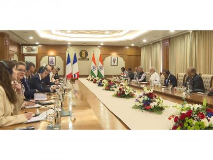 PM Modi holds delegation-level talks with French President Emmanuel Macron in Mumbai | PM Modi holds delegation-level talks with French President Emmanuel Macron in Mumbai PM Modi holds delegation-level talks with French President Emmanuel Macron in Mumbai | PM Modi holds delegation-level talks with French President Emmanuel Macron in Mumbai