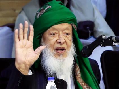 "Muslims will remain alive on their faith": Arshad Madani hits back at Mohan Bhagwat's "Ghar Wapsi" remarks | "Muslims will remain alive on their faith": Arshad Madani hits back at Mohan Bhagwat's "Ghar Wapsi" remarks "Muslims will remain alive on their faith": Arshad Madani hits back at Mohan Bhagwat's "Ghar Wapsi" remarks | "Muslims will remain alive on their faith": Arshad Madani hits back at Mohan Bhagwat's "Ghar Wapsi" remarks