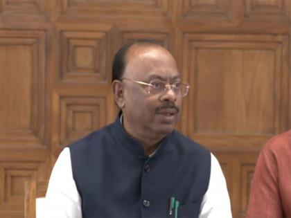 Maharashtra Minister Chandrashekhar Bawankule launches 'Chhatrapati Shivaji Maharaj Maharajswa Abhiyan' | Maharashtra Minister Chandrashekhar Bawankule launches 'Chhatrapati Shivaji Maharaj Maharajswa Abhiyan' Maharashtra Minister Chandrashekhar Bawankule launches 'Chhatrapati Shivaji Maharaj Maharajswa Abhiyan' | Maharashtra Minister Chandrashekhar Bawankule launches 'Chhatrapati Shivaji Maharaj Maharajswa Abhiyan'