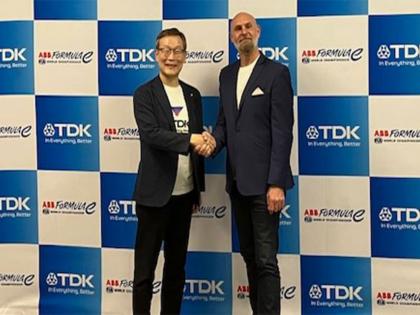 TDK inaugurated the title partner of Formula E Tokyo night race. | TDK inaugurated the title partner of Formula E Tokyo night race. TDK inaugurated the title partner of Formula E Tokyo night race. | TDK inaugurated the title partner of Formula E Tokyo night race.