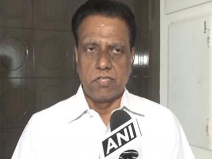 BJP slams Telangana CM's remark 'Rs 1,000 cr to support Gandhi family', calls it admission of political indebtedness | BJP slams Telangana CM's remark 'Rs 1,000 cr to support Gandhi family', calls it admission of political indebtedness BJP slams Telangana CM's remark 'Rs 1,000 cr to support Gandhi family', calls it admission of political indebtedness | BJP slams Telangana CM's remark 'Rs 1,000 cr to support Gandhi family', calls it admission of political indebtedness