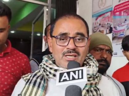 "My elder son went to Delhi for treatment due to lack of facilities here": Father of victim in Jharkhand air ambulance crash | "My elder son went to Delhi for treatment due to lack of facilities here": Father of victim in Jharkhand air ambulance crash "My elder son went to Delhi for treatment due to lack of facilities here": Father of victim in Jharkhand air ambulance crash | "My elder son went to Delhi for treatment due to lack of facilities here": Father of victim in Jharkhand air ambulance crash