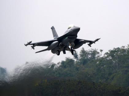 Taiwan detects 28 sorties of Chinese aircraft around itself | Taiwan detects 28 sorties of Chinese aircraft around itself Taiwan detects 28 sorties of Chinese aircraft around itself | Taiwan detects 28 sorties of Chinese aircraft around itself