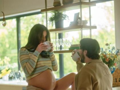 'Sinners' actor Hailee Steinfeld flaunts baby bump in adorable pic with Josh Allen | 'Sinners' actor Hailee Steinfeld flaunts baby bump in adorable pic with Josh Allen 'Sinners' actor Hailee Steinfeld flaunts baby bump in adorable pic with Josh Allen | 'Sinners' actor Hailee Steinfeld flaunts baby bump in adorable pic with Josh Allen