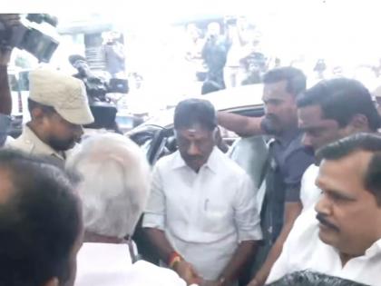 Expelled AIADMK leader O Panneeselvam arrives at DMK HQ to join party ahead of Tamil Nadu polls | Expelled AIADMK leader O Panneeselvam arrives at DMK HQ to join party ahead of Tamil Nadu polls Expelled AIADMK leader O Panneeselvam arrives at DMK HQ to join party ahead of Tamil Nadu polls | Expelled AIADMK leader O Panneeselvam arrives at DMK HQ to join party ahead of Tamil Nadu polls