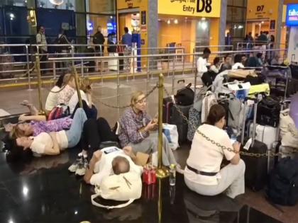 Emirates cancels flights from Chennai amid Gulf tensions; passengers stranded | Emirates cancels flights from Chennai amid Gulf tensions; passengers stranded Emirates cancels flights from Chennai amid Gulf tensions; passengers stranded | Emirates cancels flights from Chennai amid Gulf tensions; passengers stranded