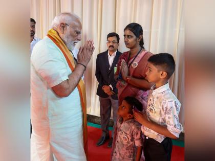 PM Modi meets family of devotee who self-immolated over Karthigai Deepam row | PM Modi meets family of devotee who self-immolated over Karthigai Deepam row PM Modi meets family of devotee who self-immolated over Karthigai Deepam row | PM Modi meets family of devotee who self-immolated over Karthigai Deepam row