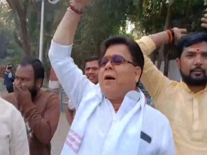 "We only want to see Nitish Kumar as CM of Bihar": JD(U) members raise slogans amid Rajya Sabha speculations | "We only want to see Nitish Kumar as CM of Bihar": JD(U) members raise slogans amid Rajya Sabha speculations "We only want to see Nitish Kumar as CM of Bihar": JD(U) members raise slogans amid Rajya Sabha speculations | "We only want to see Nitish Kumar as CM of Bihar": JD(U) members raise slogans amid Rajya Sabha speculations