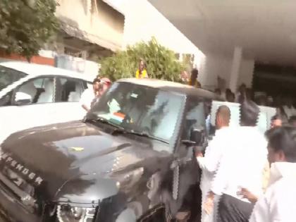 Tamil Nadu: Congress leader Girish Chodankar faints after meeting in Chennai | Tamil Nadu: Congress leader Girish Chodankar faints after meeting in Chennai Tamil Nadu: Congress leader Girish Chodankar faints after meeting in Chennai | Tamil Nadu: Congress leader Girish Chodankar faints after meeting in Chennai