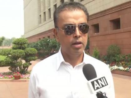 "Govt ensuring adequate supplies": Shiv Sena MP Milind Deora amid fuel concerns | "Govt ensuring adequate supplies": Shiv Sena MP Milind Deora amid fuel concerns "Govt ensuring adequate supplies": Shiv Sena MP Milind Deora amid fuel concerns | "Govt ensuring adequate supplies": Shiv Sena MP Milind Deora amid fuel concerns