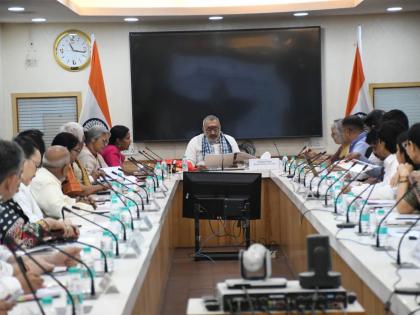 India must shift to year-round manufacturing to achieve USD 350 billion textile economy: Union Minister Giriraj Singh | India must shift to year-round manufacturing to achieve USD 350 billion textile economy: Union Minister Giriraj Singh India must shift to year-round manufacturing to achieve USD 350 billion textile economy: Union Minister Giriraj Singh | India must shift to year-round manufacturing to achieve USD 350 billion textile economy: Union Minister Giriraj Singh