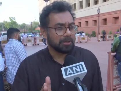 "War reached every kitchen in country": CPI(M) MP John Brittas slams Centre on LPG shortage | "War reached every kitchen in country": CPI(M) MP John Brittas slams Centre on LPG shortage "War reached every kitchen in country": CPI(M) MP John Brittas slams Centre on LPG shortage | "War reached every kitchen in country": CPI(M) MP John Brittas slams Centre on LPG shortage