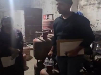 UP Police busts illegal storage of domestic gas cylinders in Hapur; FIR registered | UP Police busts illegal storage of domestic gas cylinders in Hapur; FIR registered
