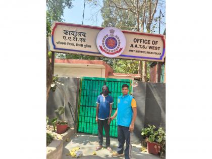 Delhi: Anti-Auto Theft Squad of West District arrests proclaimed offender in burglary case | Delhi: Anti-Auto Theft Squad of West District arrests proclaimed offender in burglary case Delhi: Anti-Auto Theft Squad of West District arrests proclaimed offender in burglary case | Delhi: Anti-Auto Theft Squad of West District arrests proclaimed offender in burglary case