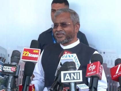 "His own associates are engaged in black marketing...": Jharkhand BJP President Babulal Marandi slams CM Hemant Soren. | "His own associates are engaged in black marketing...": Jharkhand BJP President Babulal Marandi slams CM Hemant Soren. "His own associates are engaged in black marketing...": Jharkhand BJP President Babulal Marandi slams CM Hemant Soren. | "His own associates are engaged in black marketing...": Jharkhand BJP President Babulal Marandi slams CM Hemant Soren.
