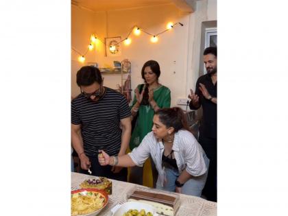 Aamir Khan cuts birthday cake with Ira, Junaid, Azad and girlfriend Gauri at intimate celebration | Aamir Khan cuts birthday cake with Ira, Junaid, Azad and girlfriend Gauri at intimate celebration Aamir Khan cuts birthday cake with Ira, Junaid, Azad and girlfriend Gauri at intimate celebration | Aamir Khan cuts birthday cake with Ira, Junaid, Azad and girlfriend Gauri at intimate celebration