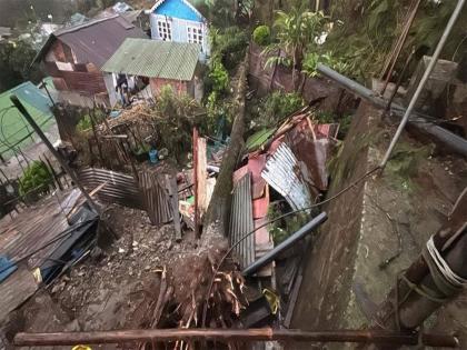 Sikkim: Power supply disruptions in several districts due to severe thunderstorms | Sikkim: Power supply disruptions in several districts due to severe thunderstorms Sikkim: Power supply disruptions in several districts due to severe thunderstorms | Sikkim: Power supply disruptions in several districts due to severe thunderstorms